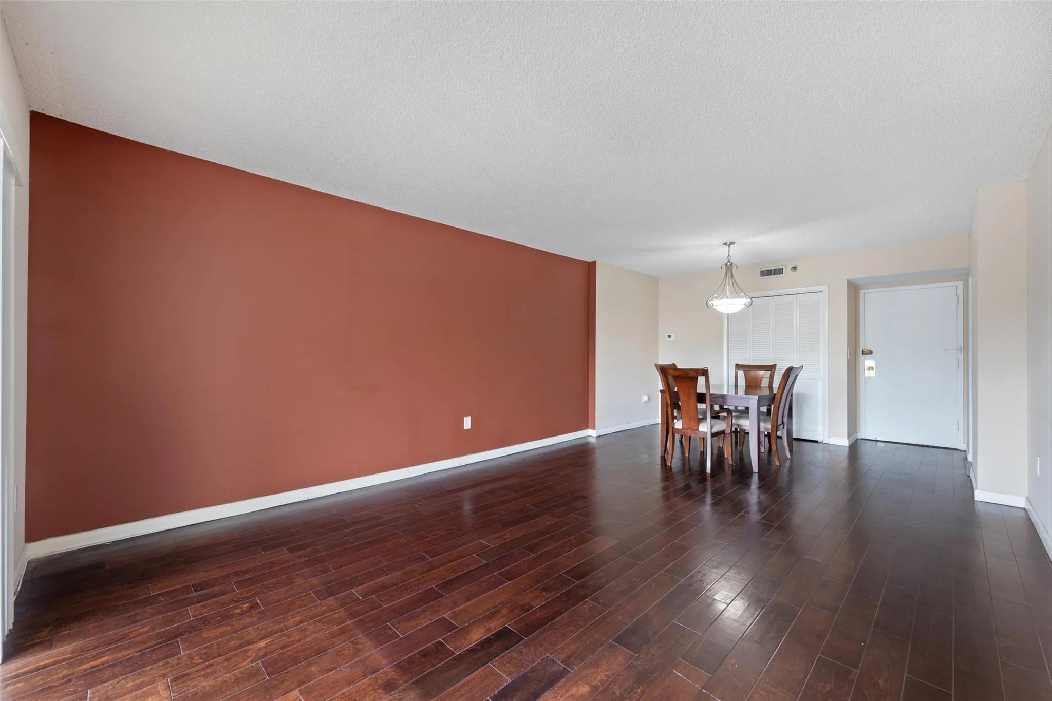 3850 Washington St, #315