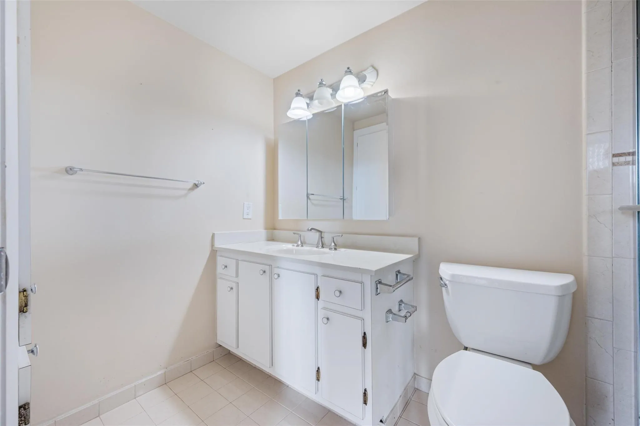 3850 Washington St, #315