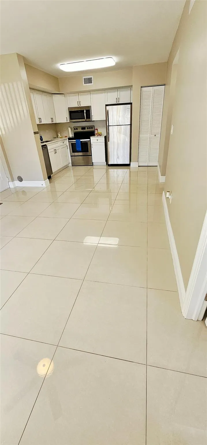 3650 N 56th Avenue, #501