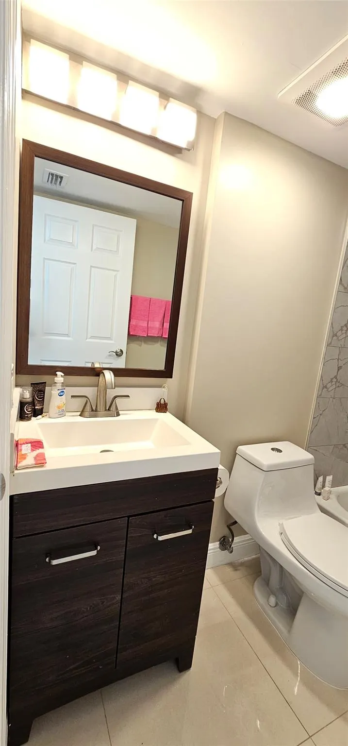 3650 N 56th Avenue, #501
