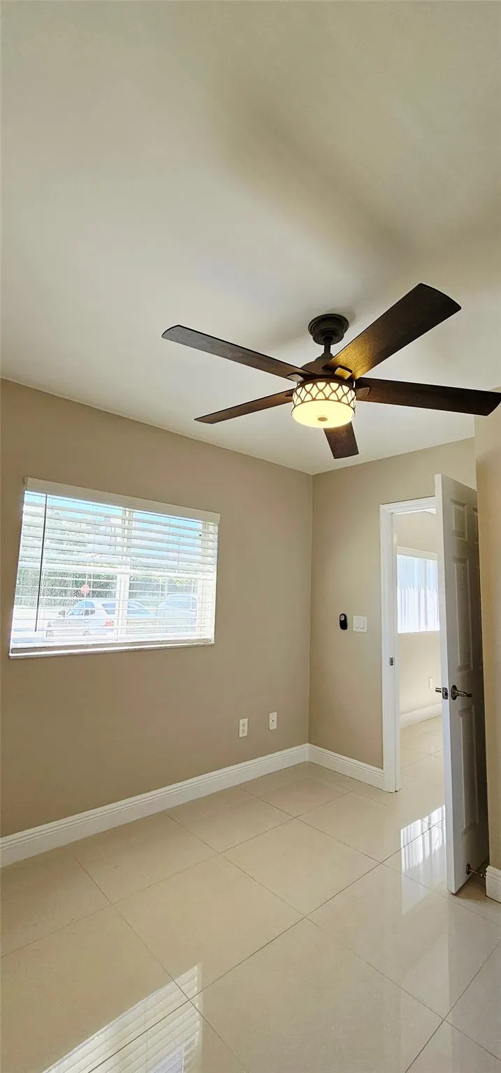 3650 N 56th Avenue, #501