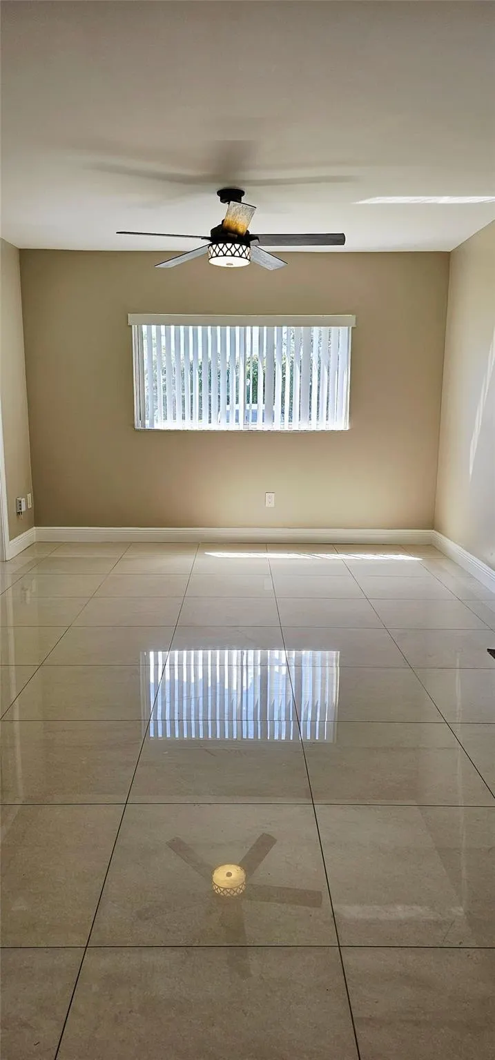 3650 N 56th Avenue, #501