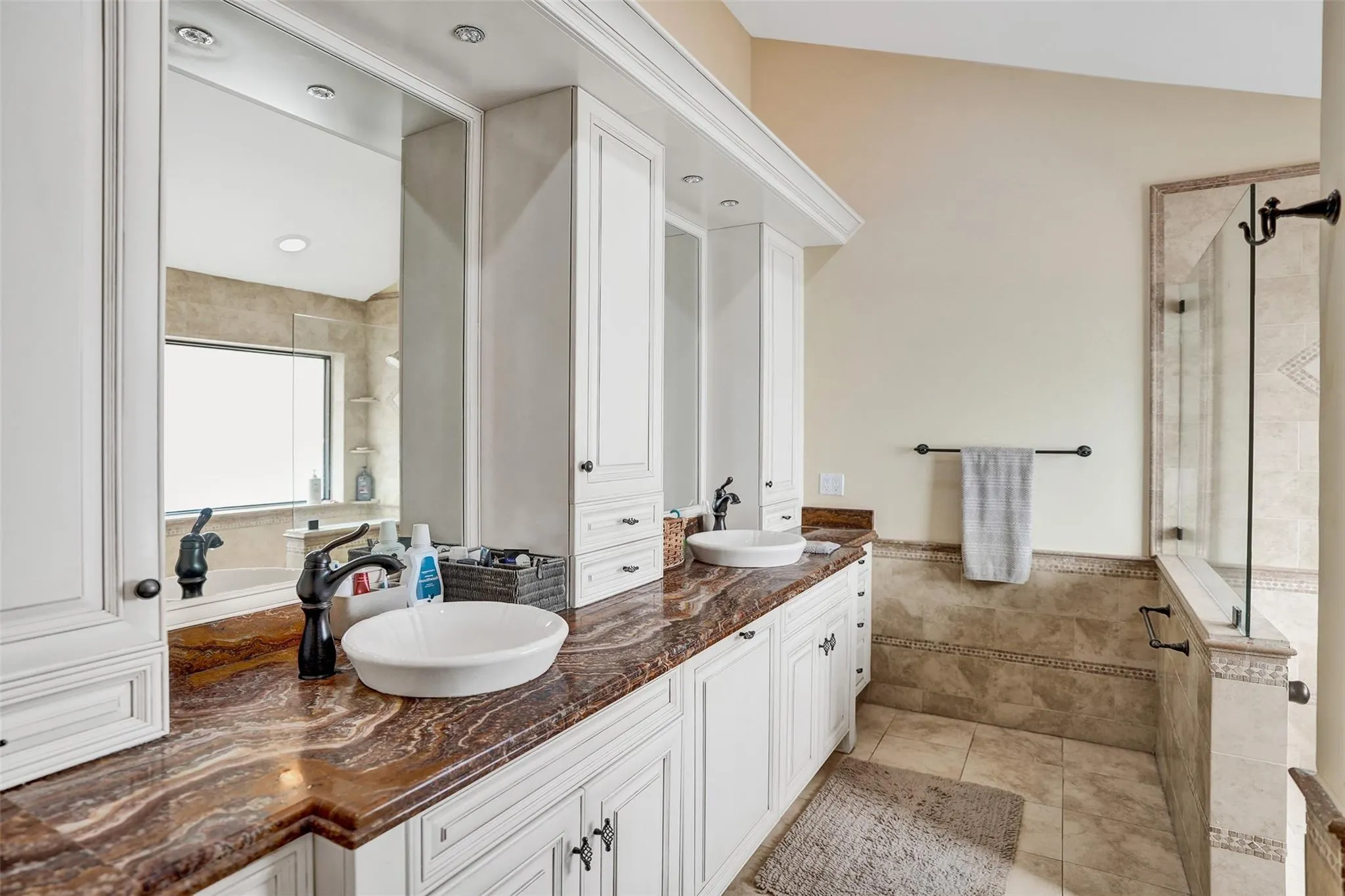 10181 Silver Lake Dr