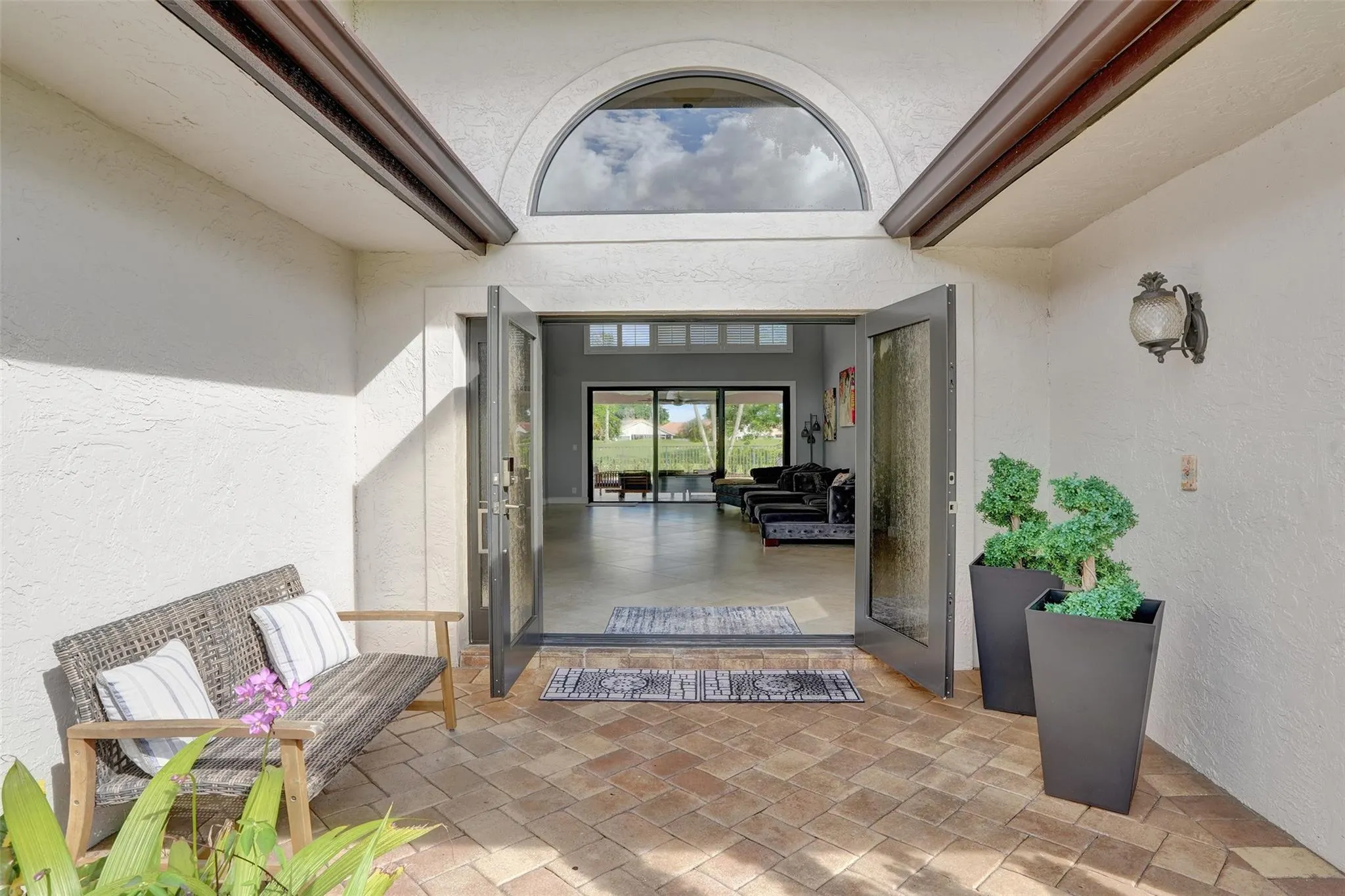 10181 Silver Lake Dr