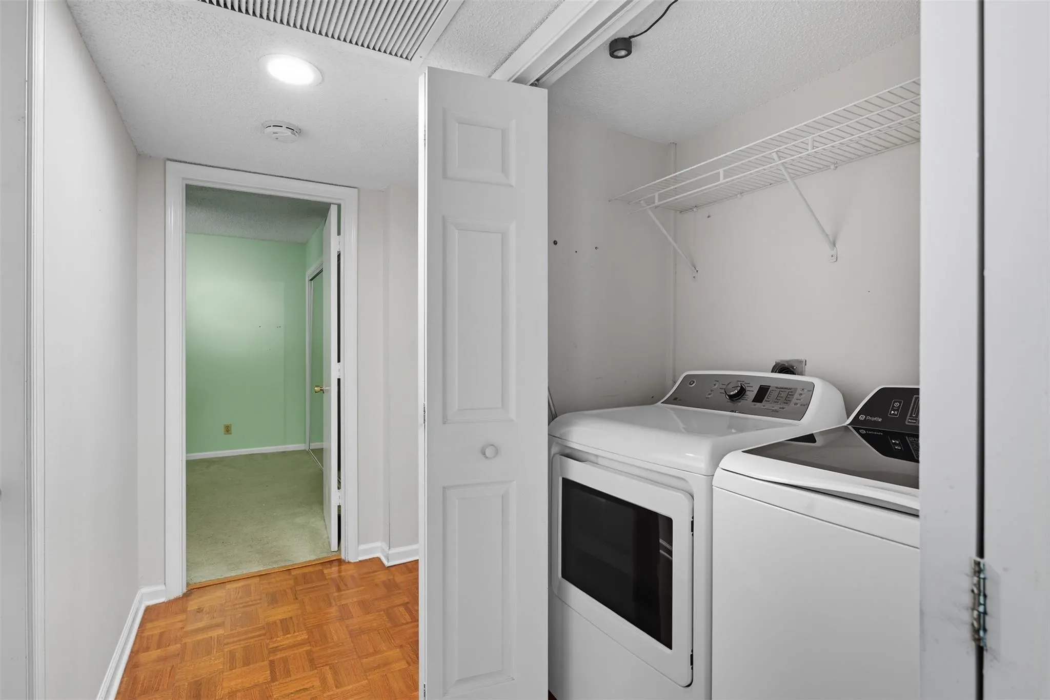 7556 Stirling Rd, #124
