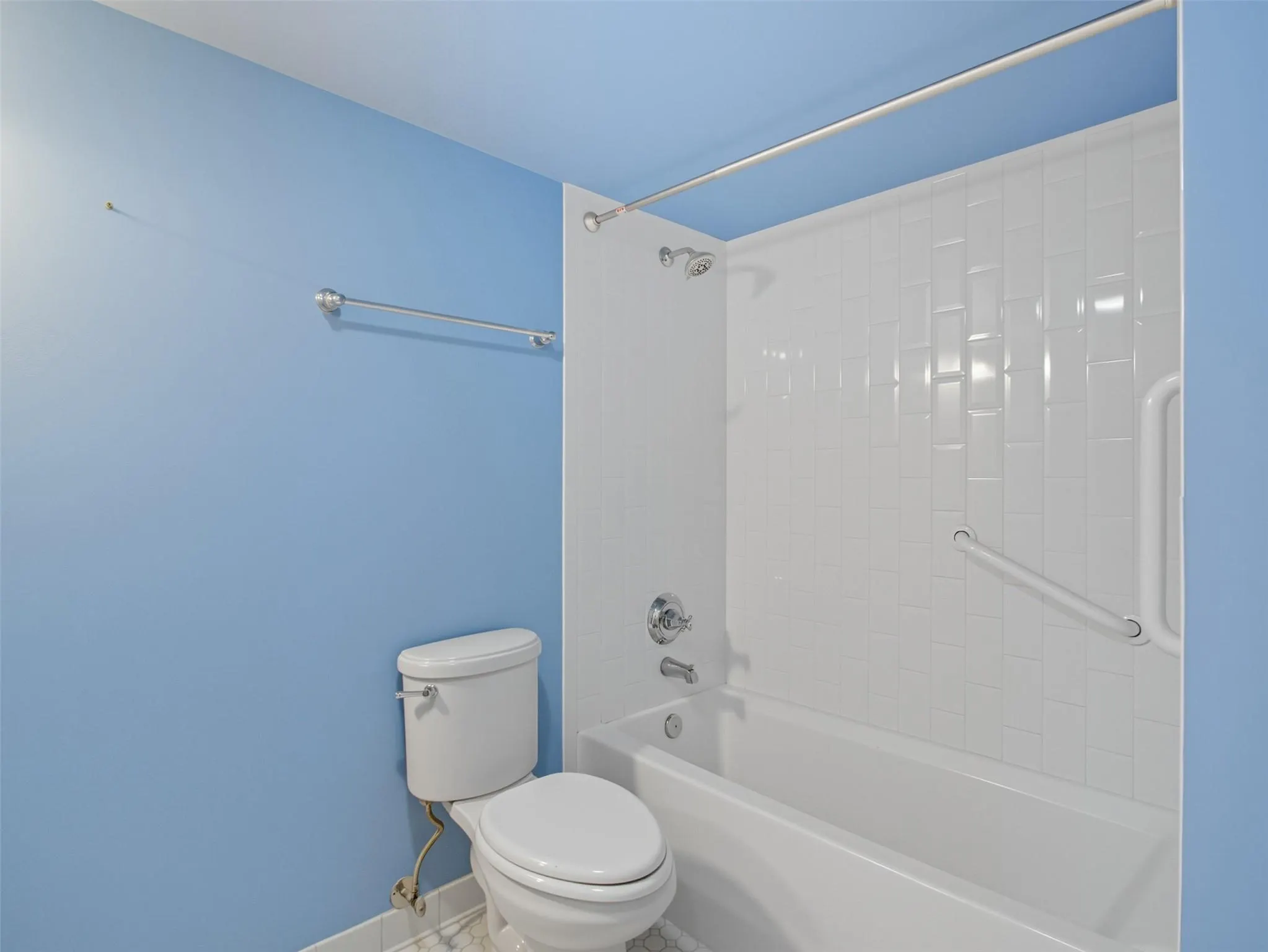 7556 Stirling Rd, #124