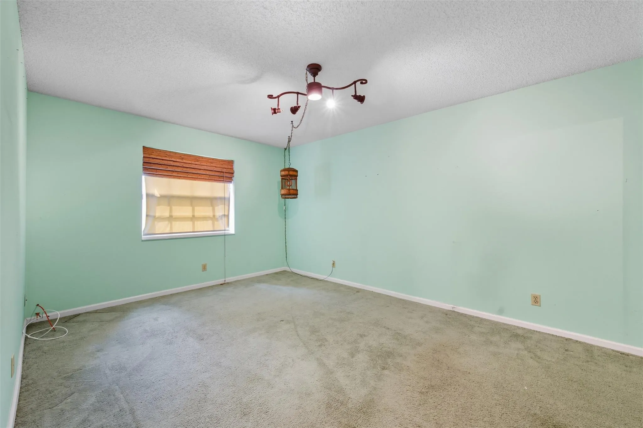 7556 Stirling Rd, #124