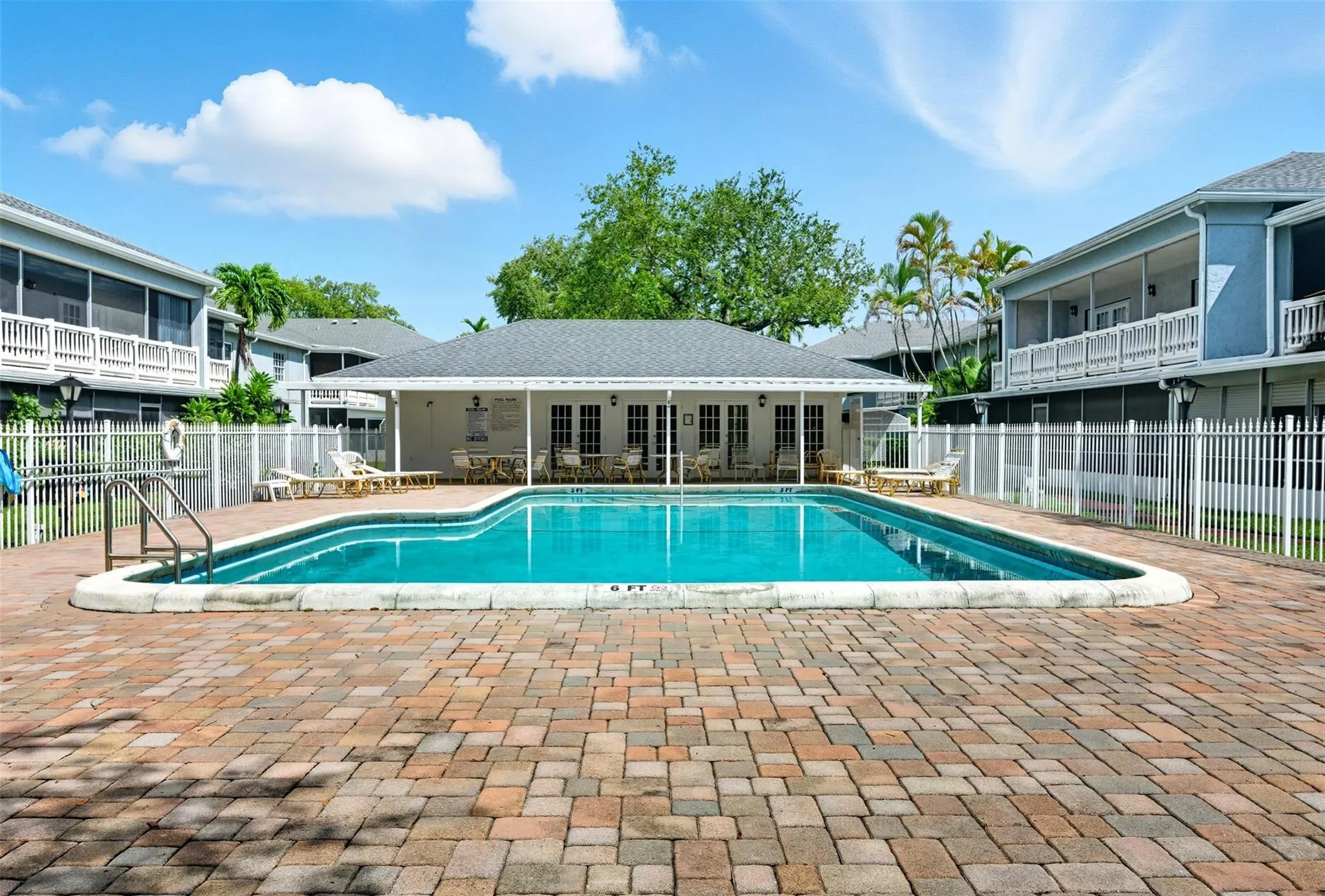 7556 Stirling Rd, #124