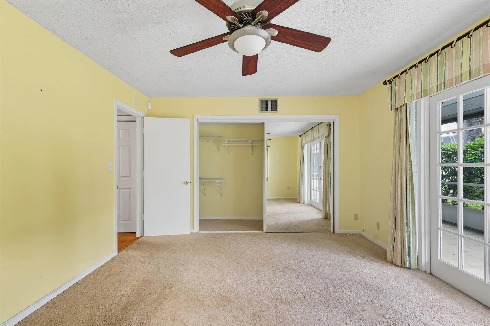 7556 Stirling Rd, #124