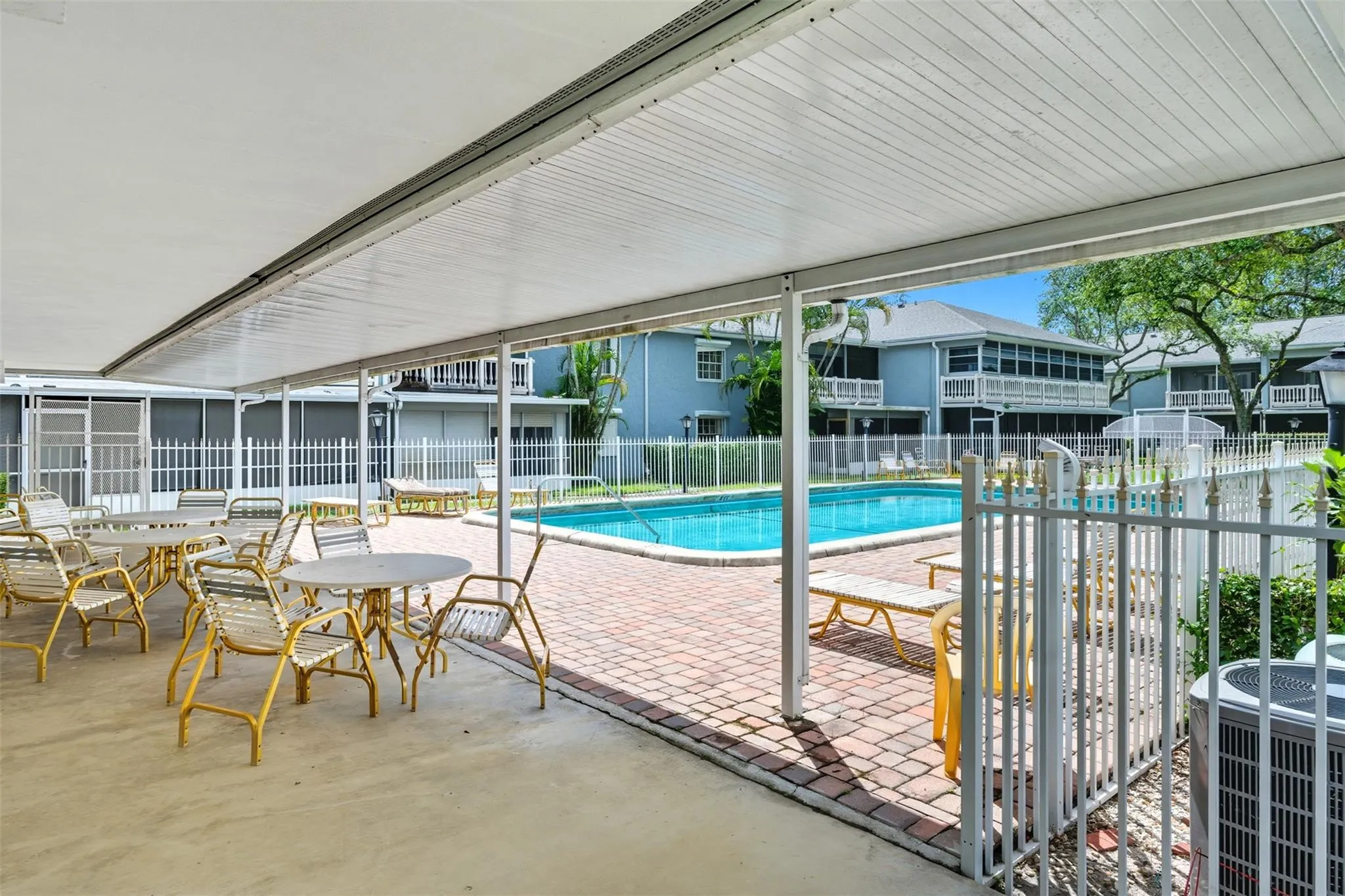 7556 Stirling Rd, #124