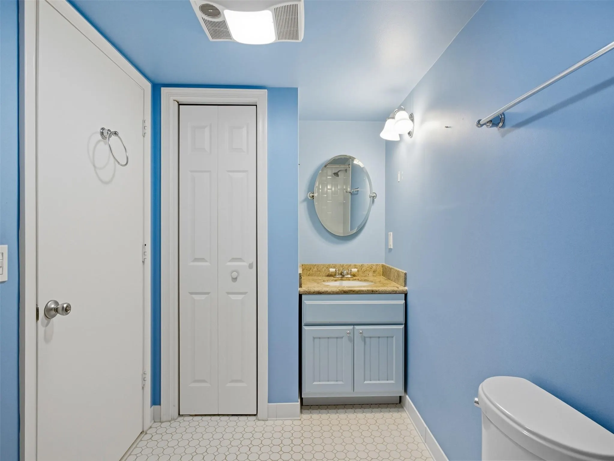 7556 Stirling Rd, #124