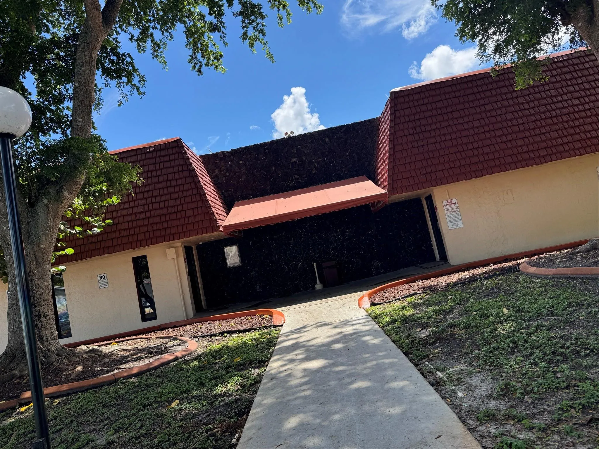 21861 NW 2nd Ct