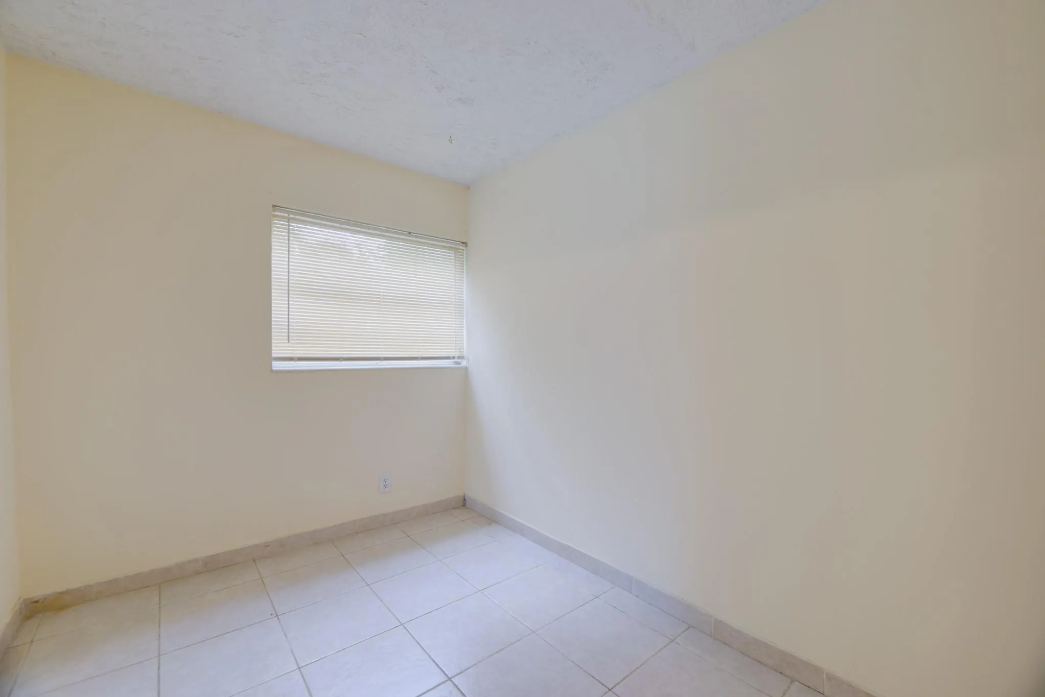 4500 NE 15th Ave