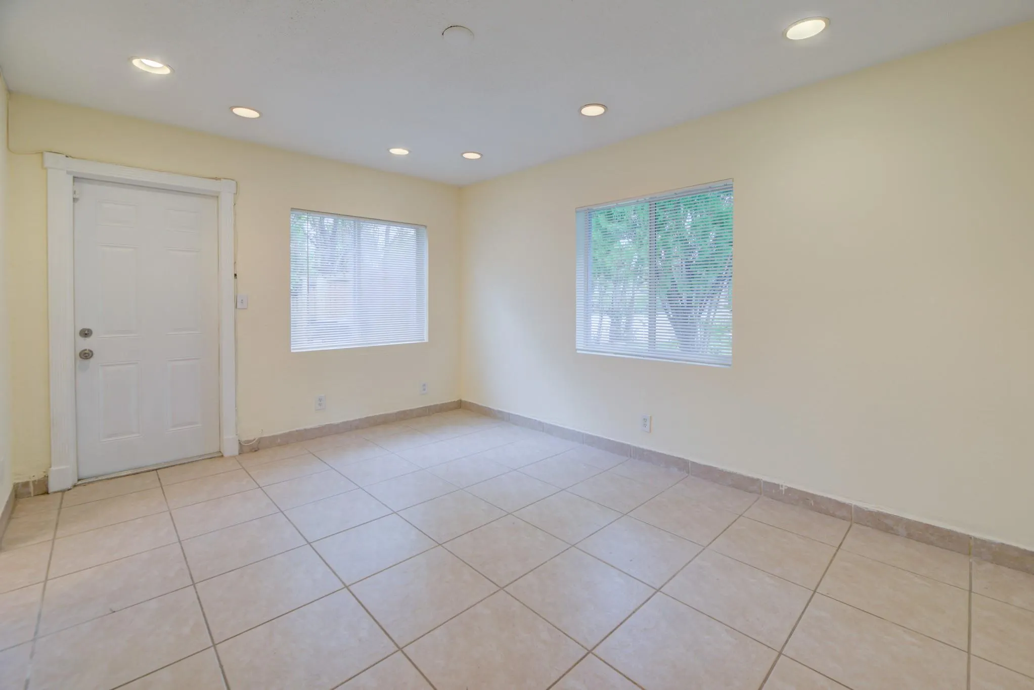 4500 NE 15th Ave
