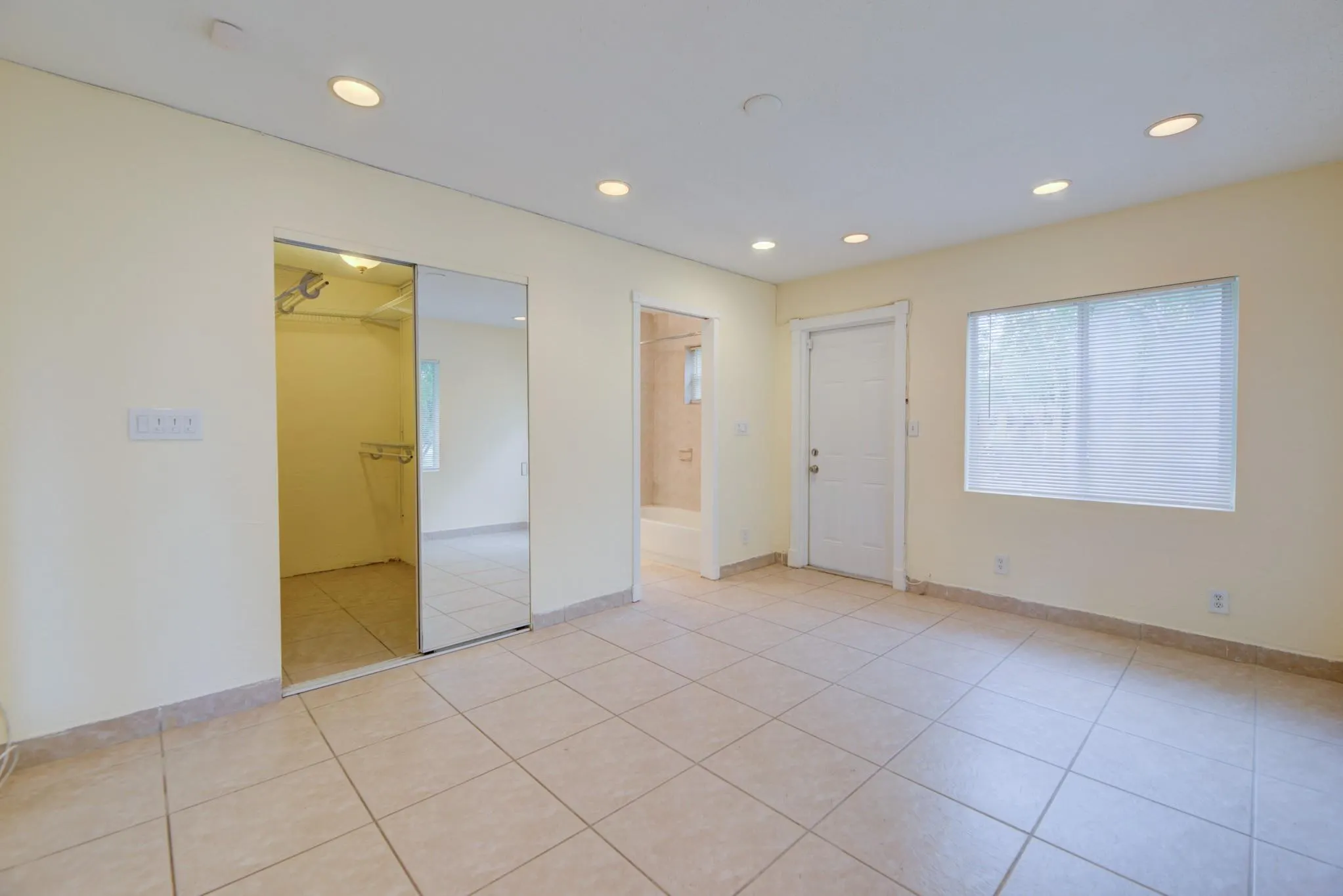 4500 NE 15th Ave