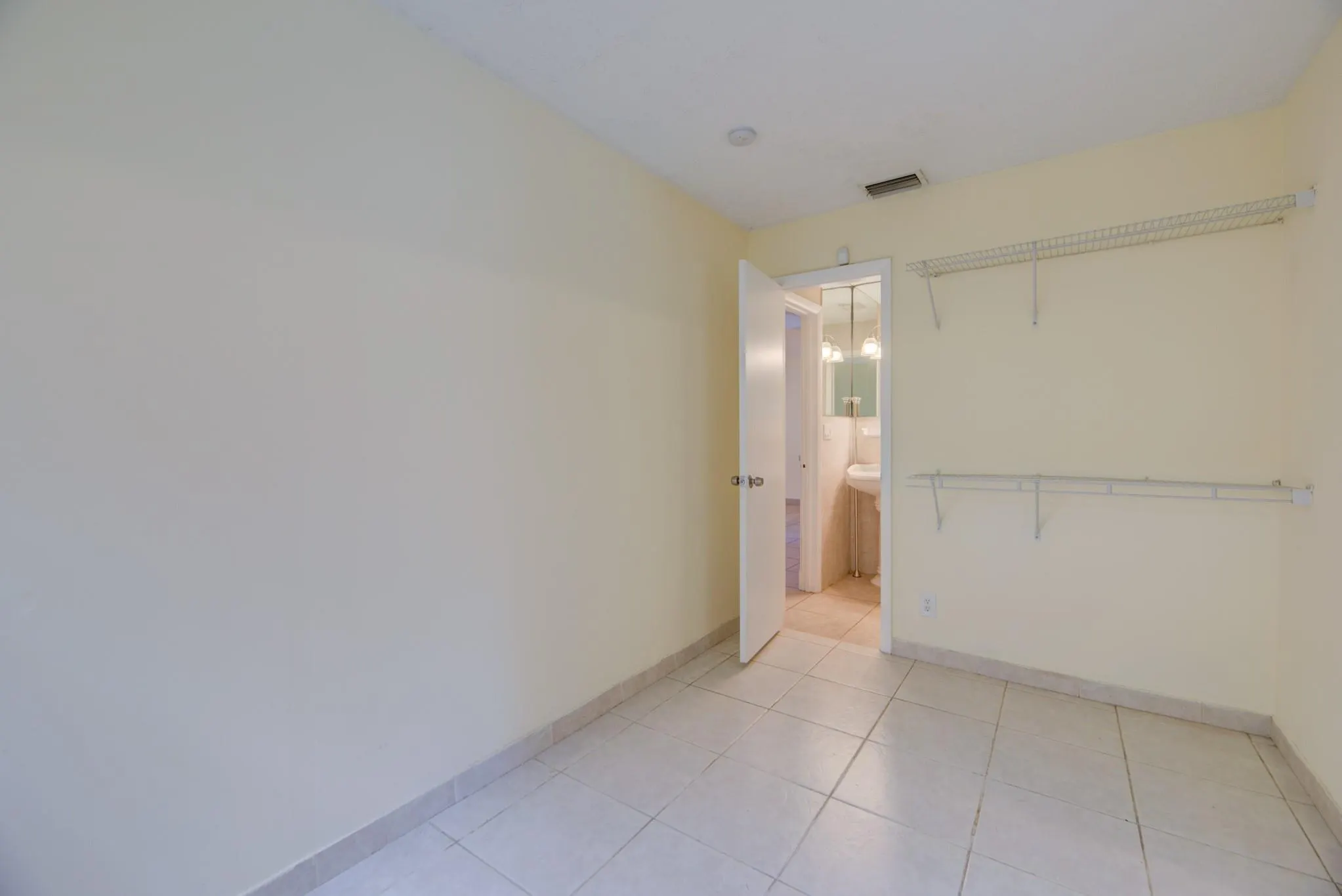 4500 NE 15th Ave
