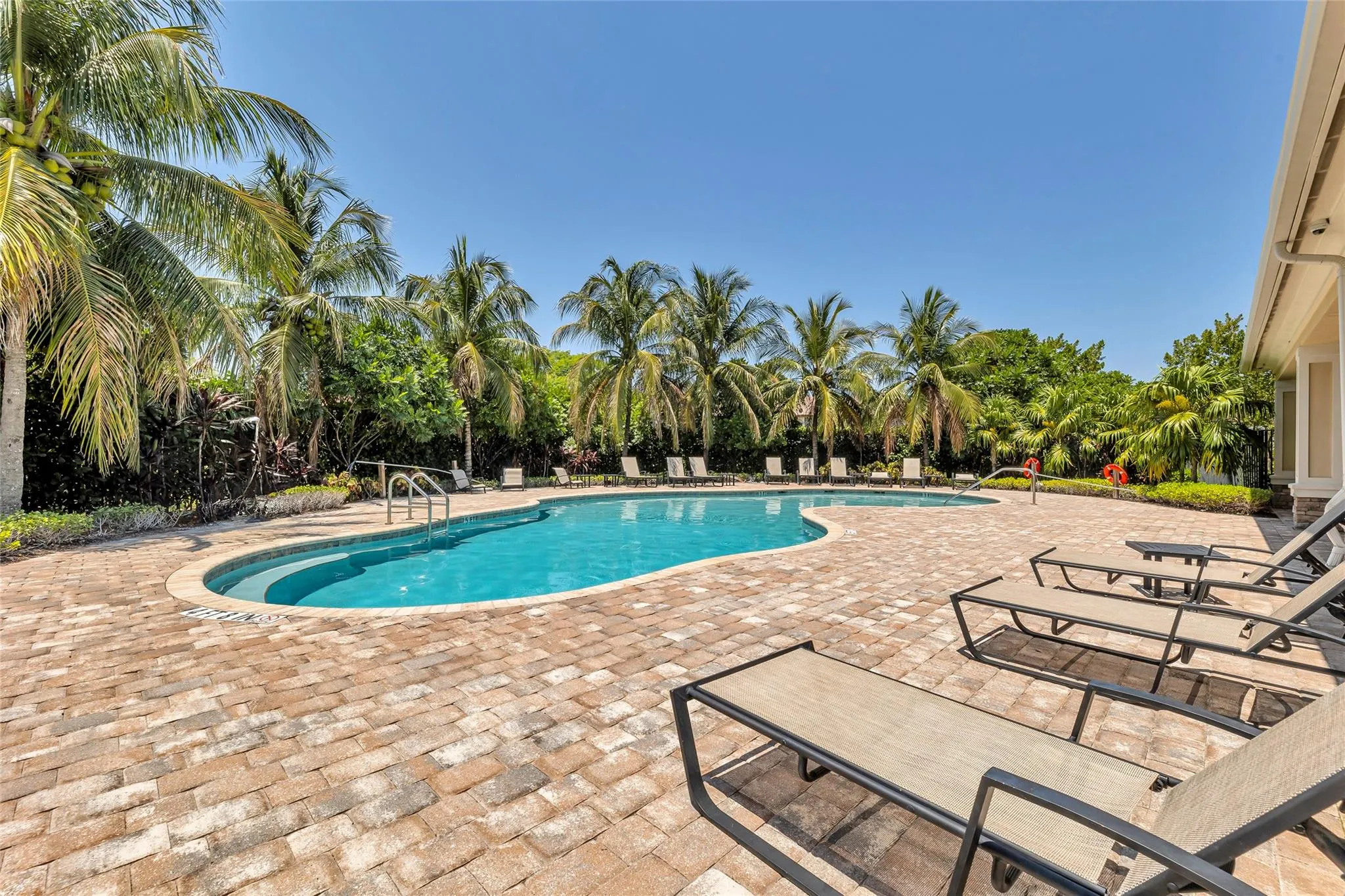 8835 NW 37th Dr
