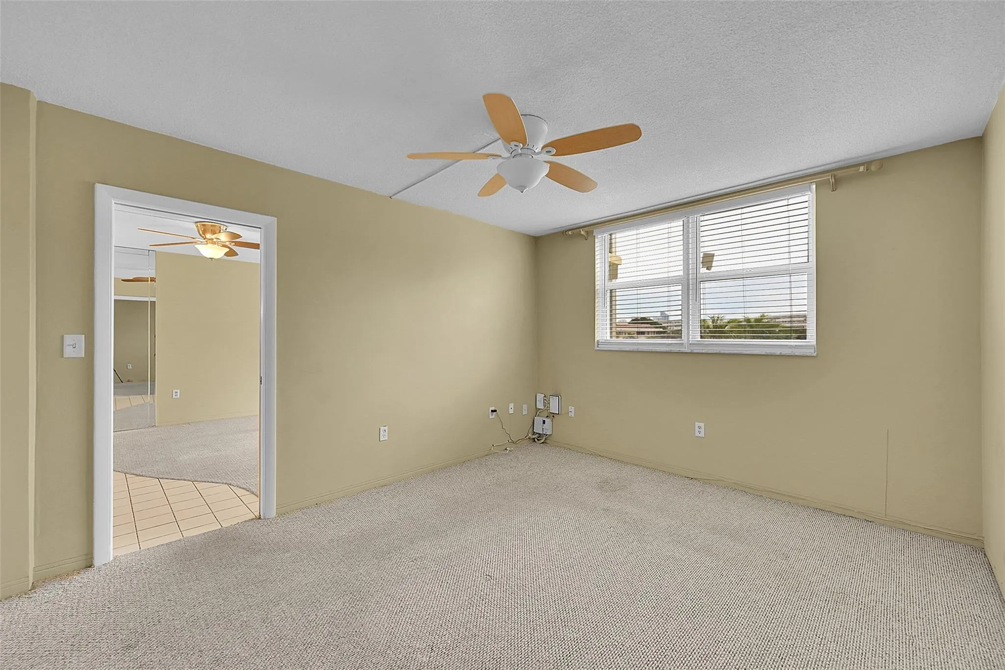 2859 Leonard Dr, #G210
