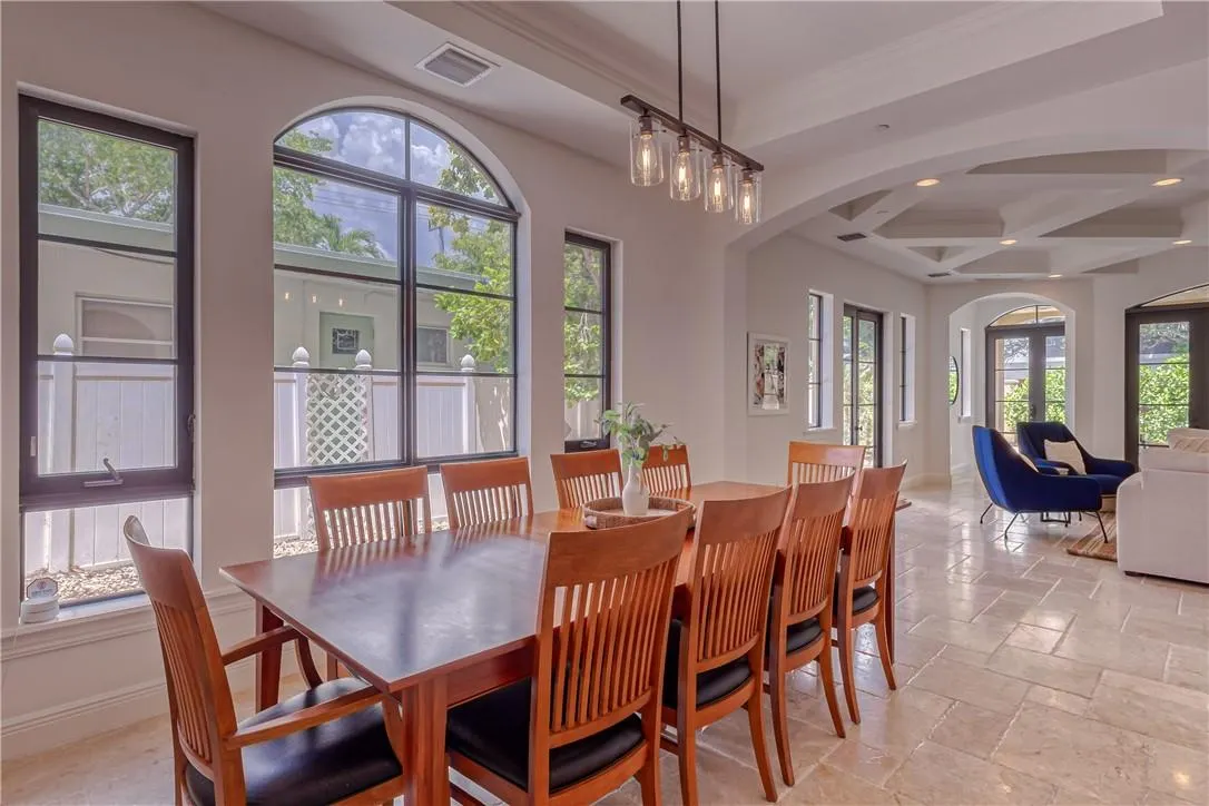 1206 NE 1st Street, #1206