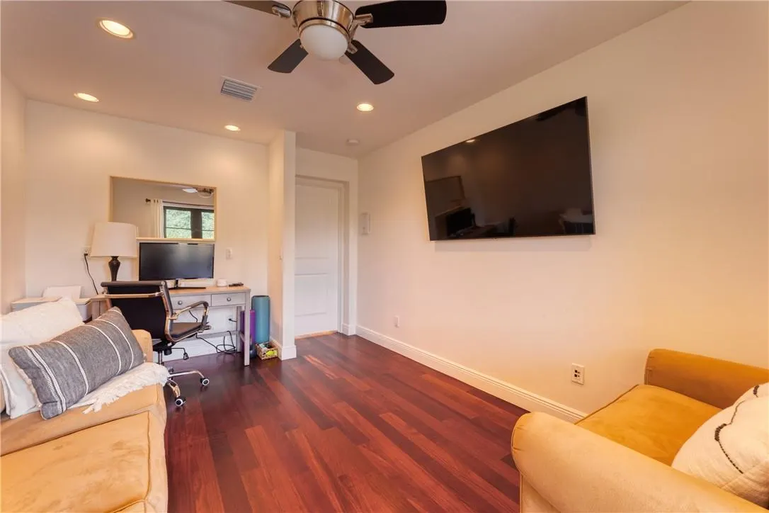 1206 NE 1st Street, #1206