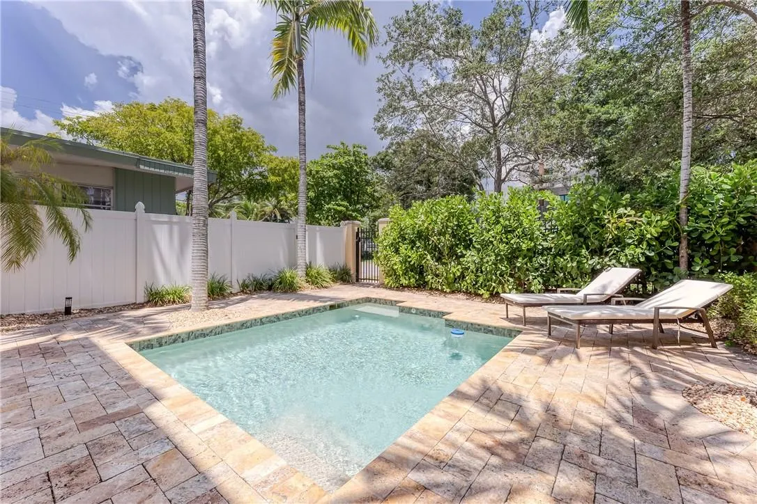 1206 NE 1st Street, #1206