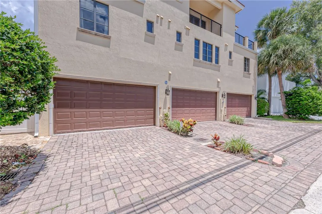 1206 NE 1st Street, #1206