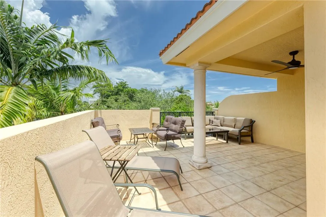 1206 NE 1st Street, #1206
