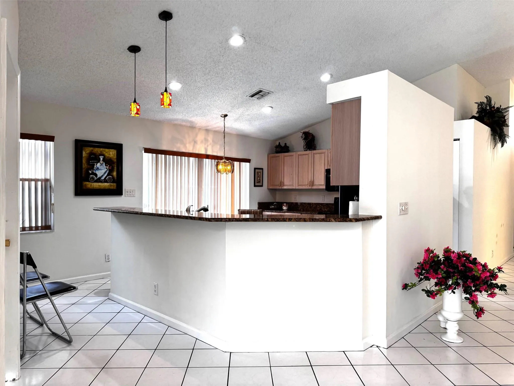 1063 Fairfax Cir