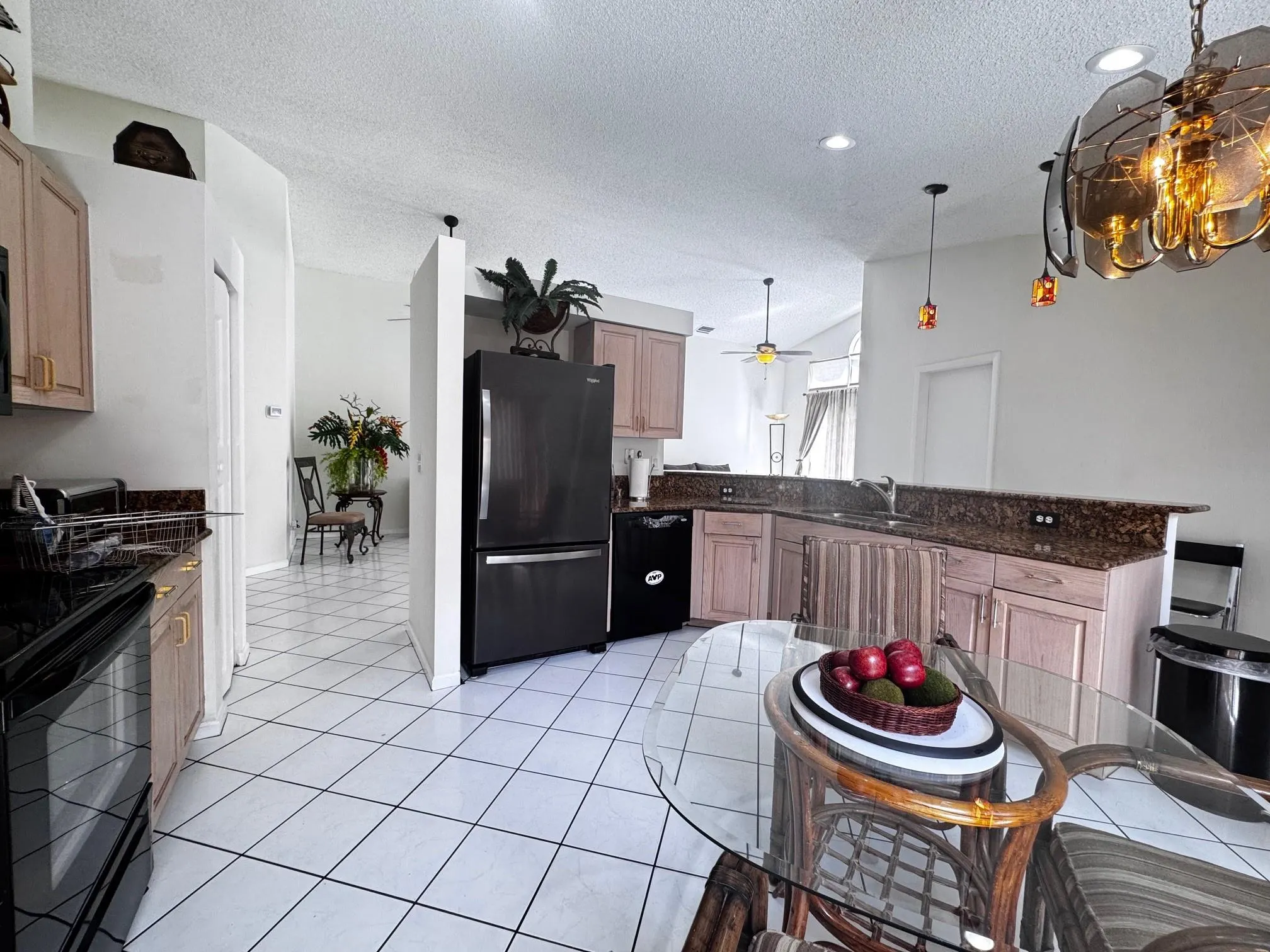 1063 Fairfax Cir