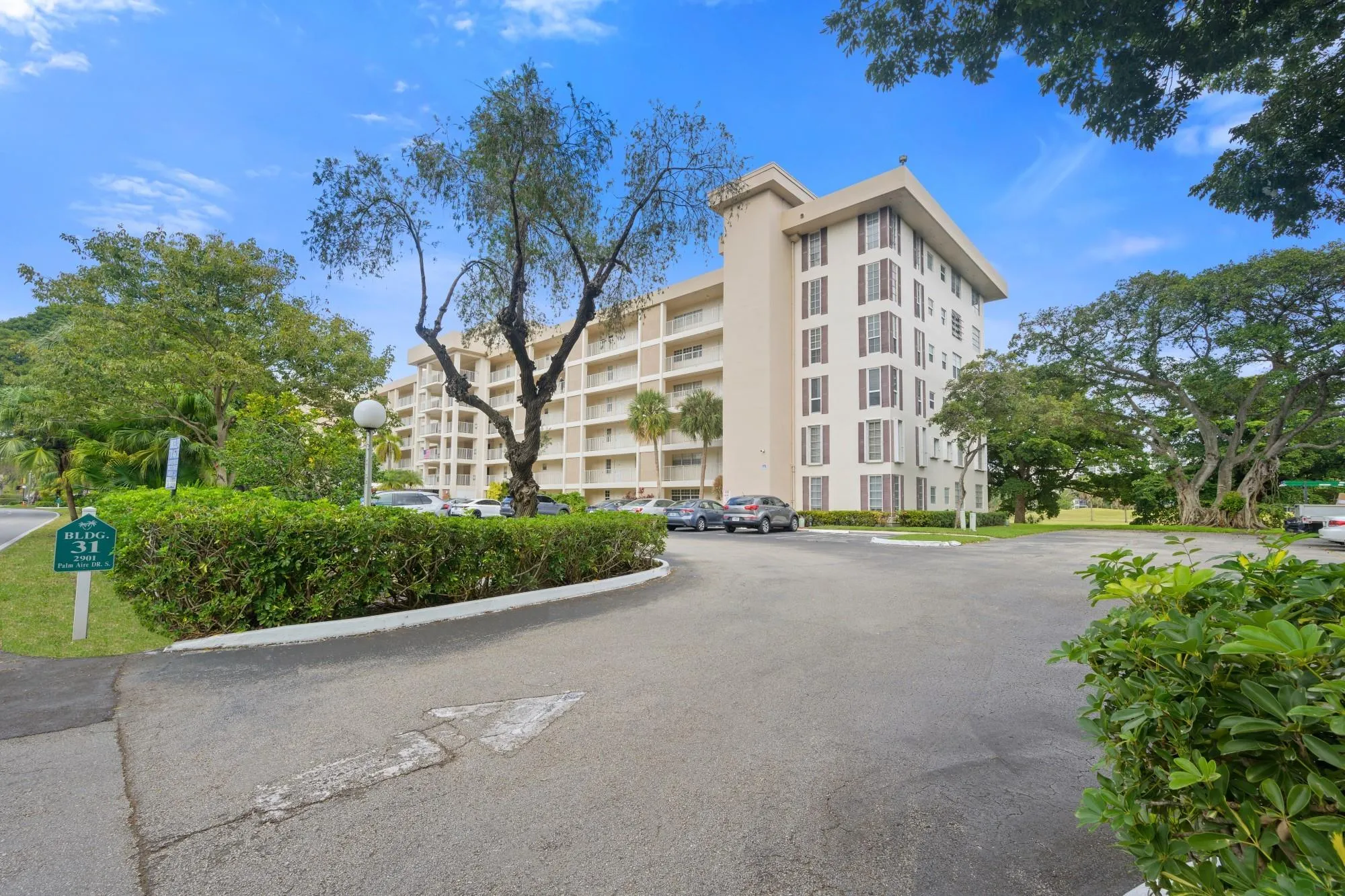 2901 S Palm Aire Dr, #502