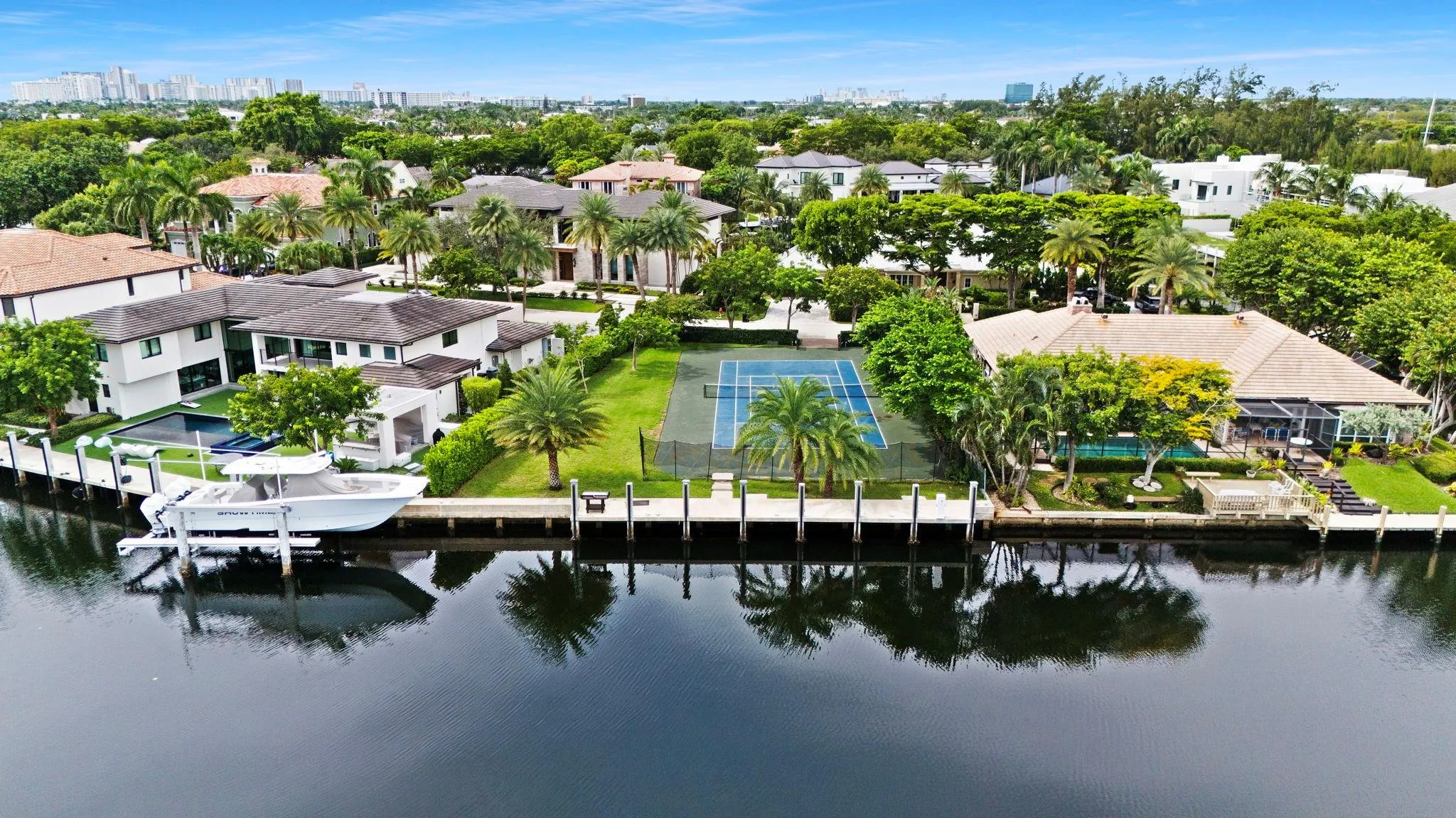 11 Compass Isle