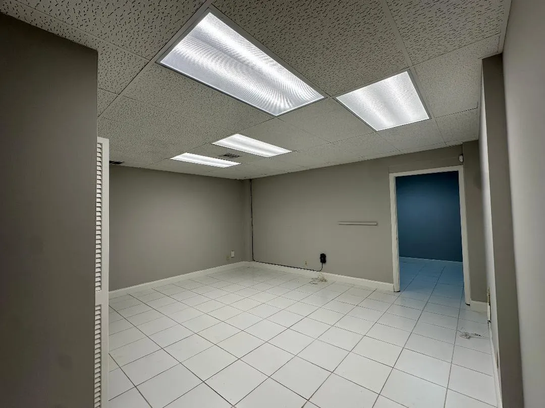 10191 W Sample Rd, #212
