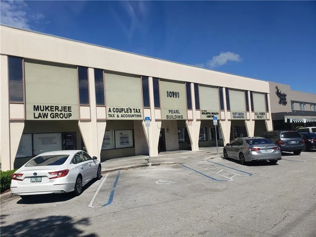 10191 W Sample Rd, #212
