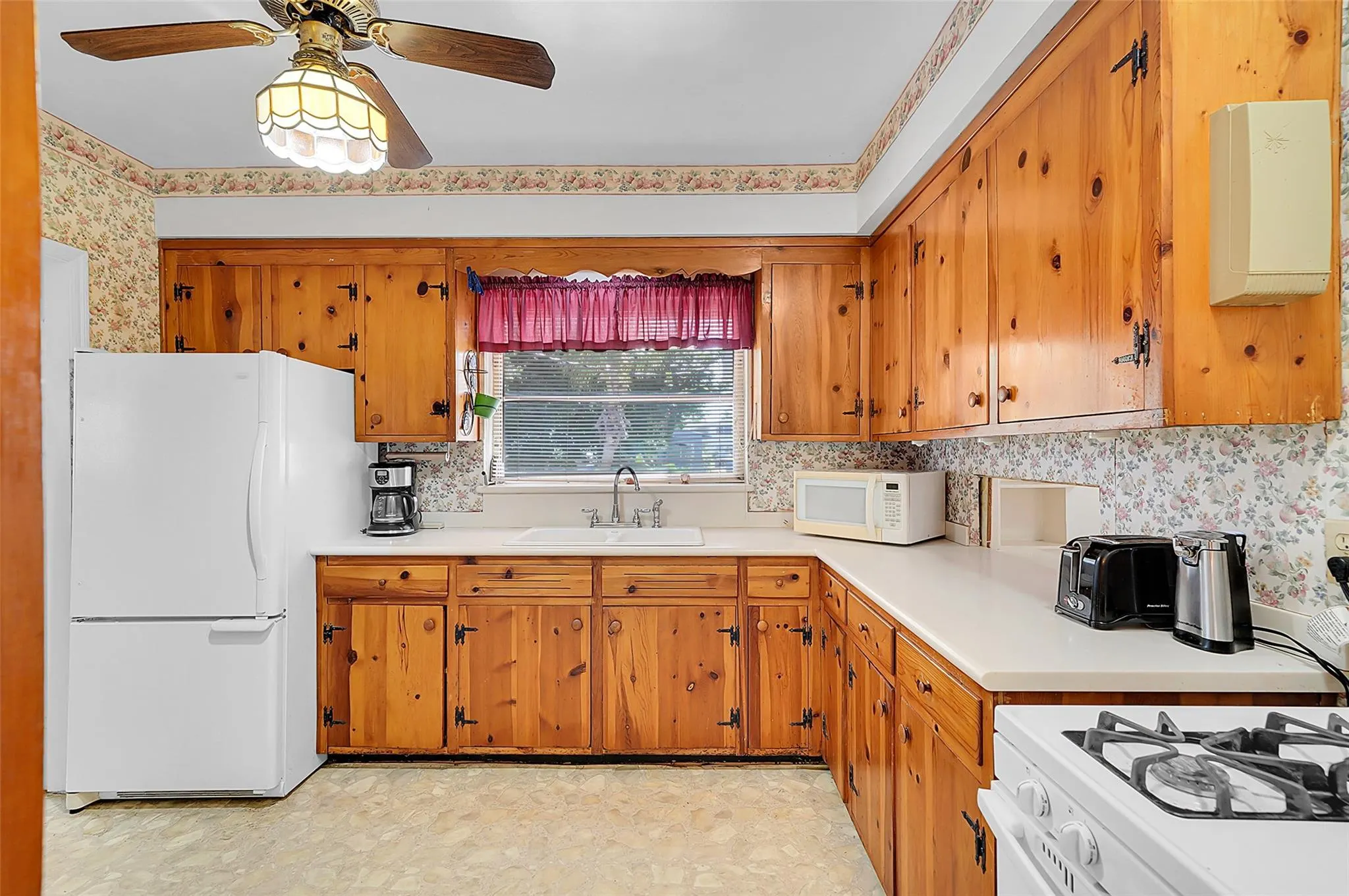 917 N 17th Ave