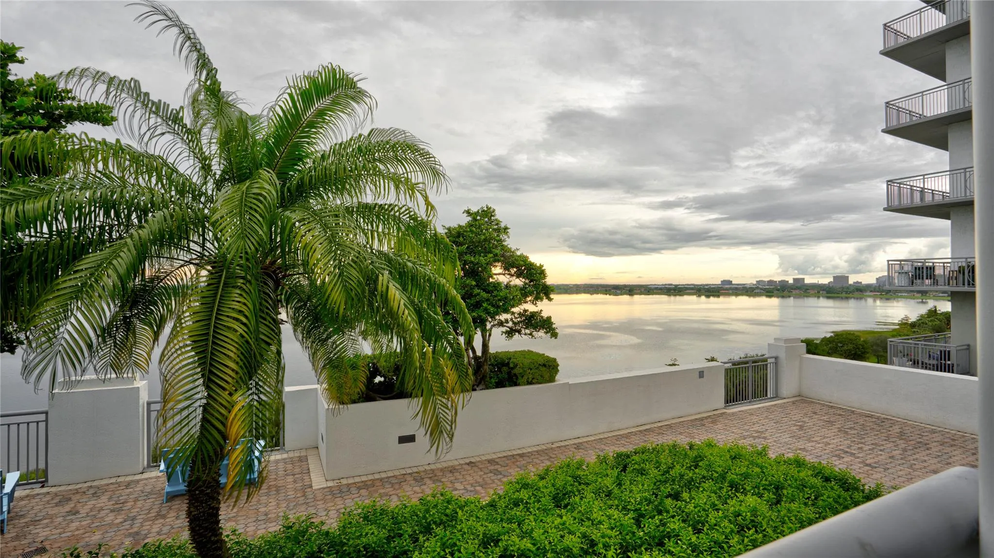 300 S Australian Ave, #408