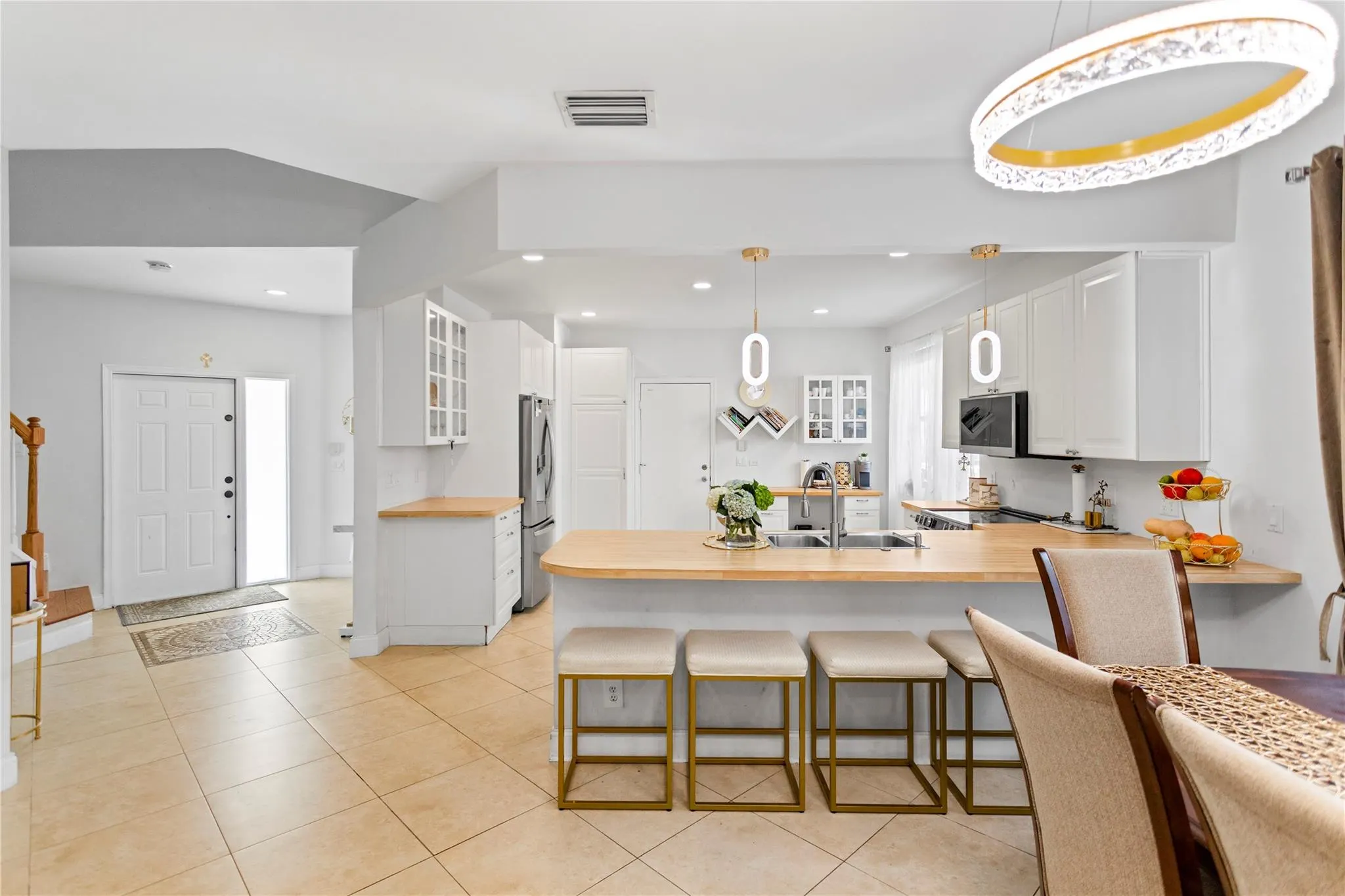 10201 Via Hibiscus, #1