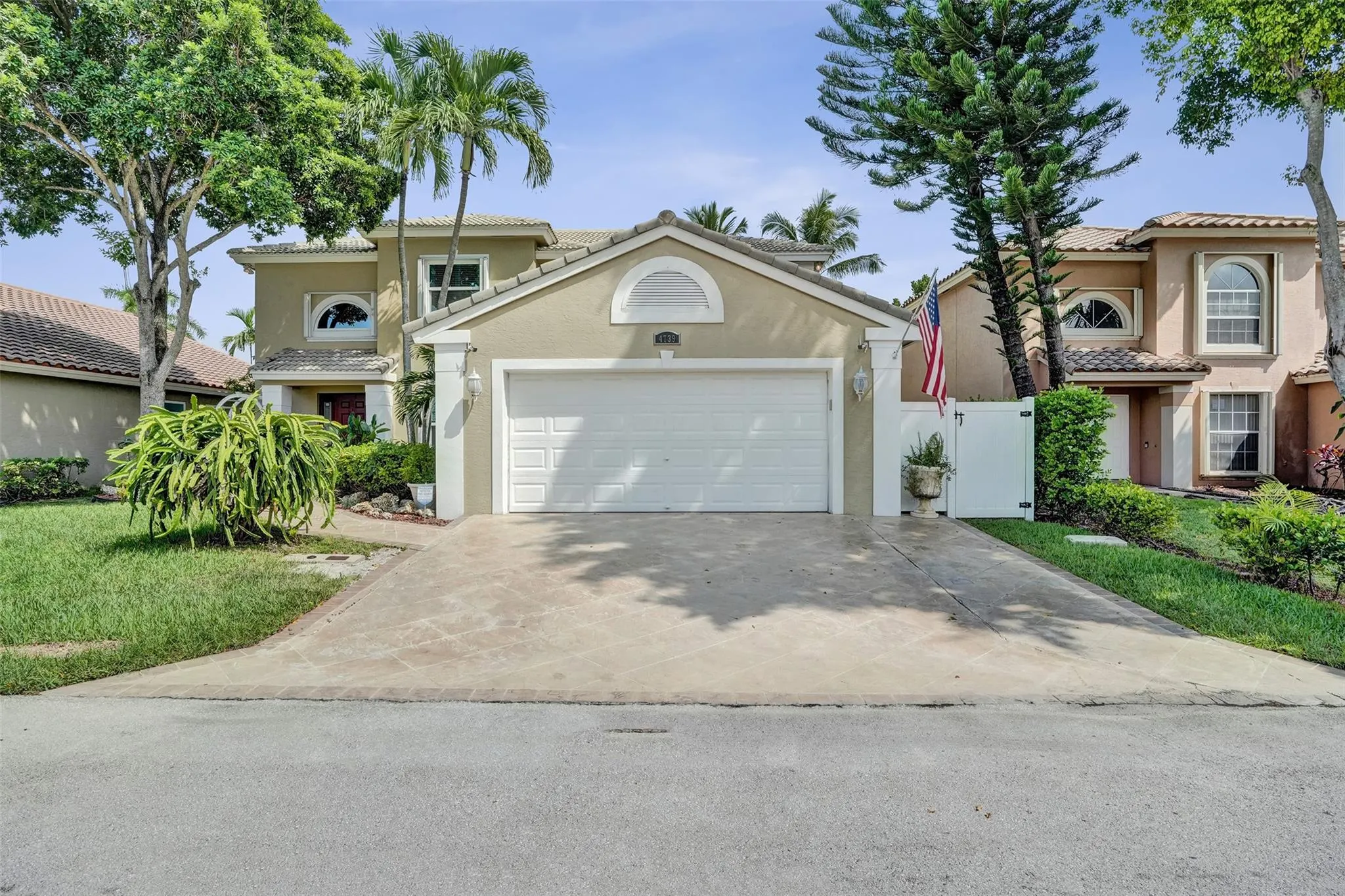 4739 NW 3rd Ct