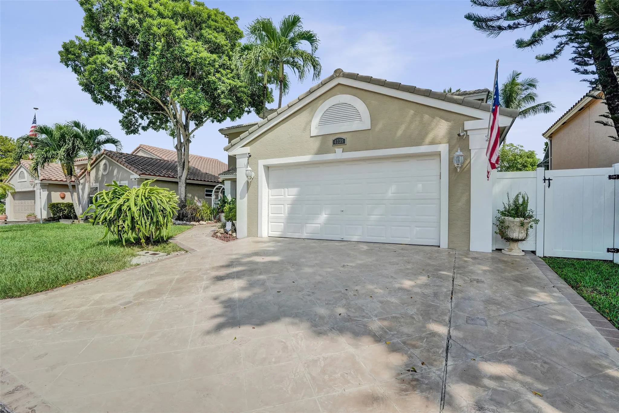 4739 NW 3rd Ct