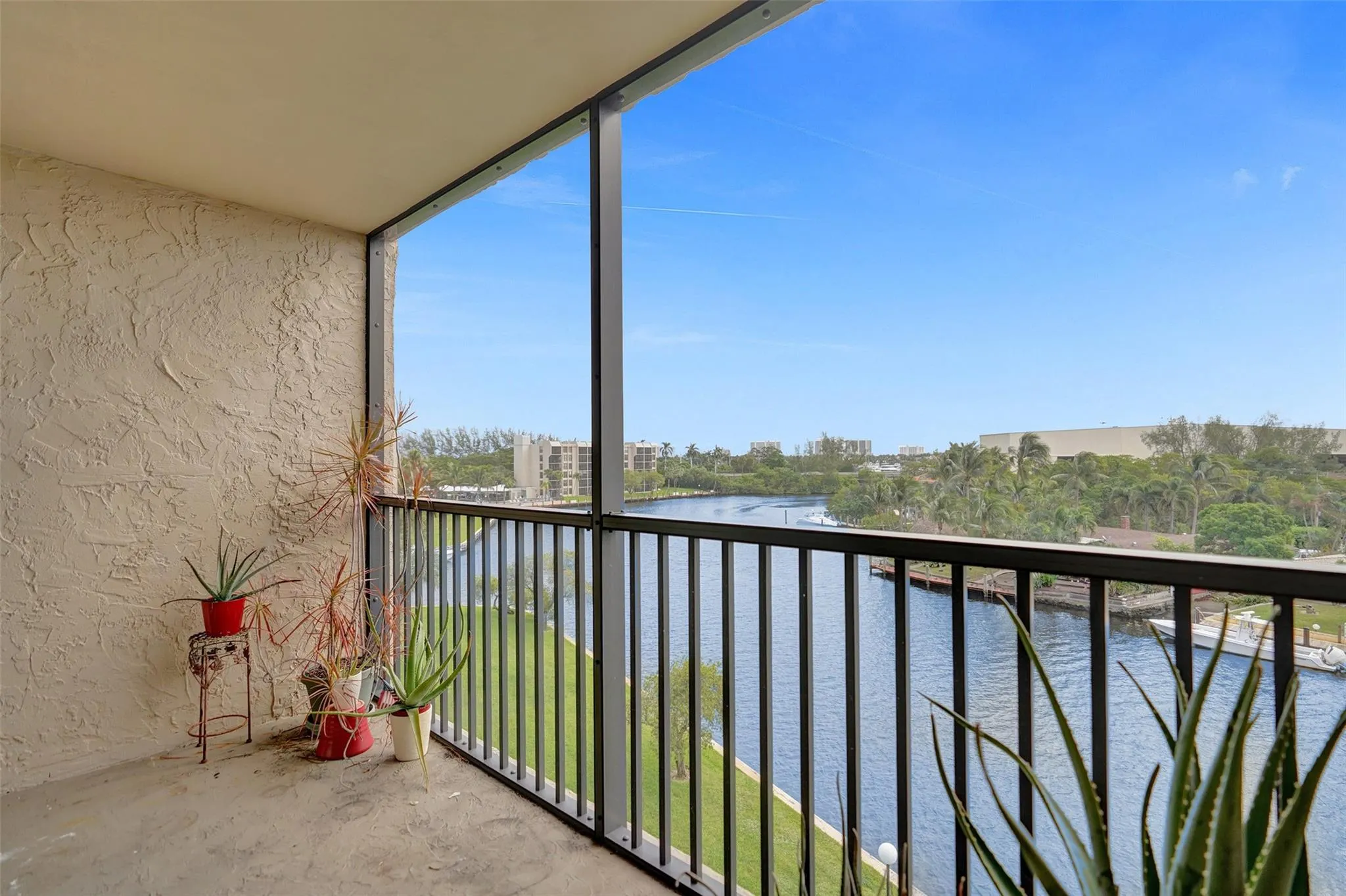 13 Royal Palm Way, #5050
