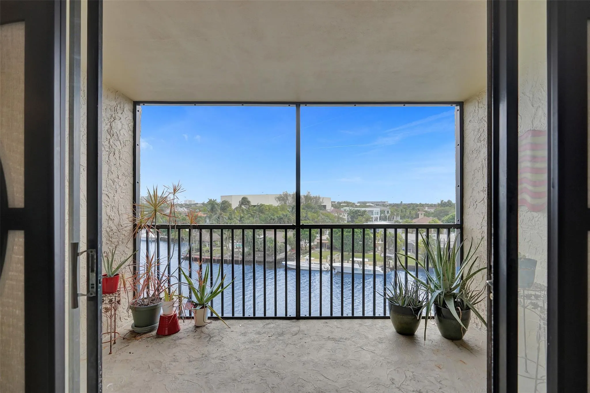 13 Royal Palm Way, #5050