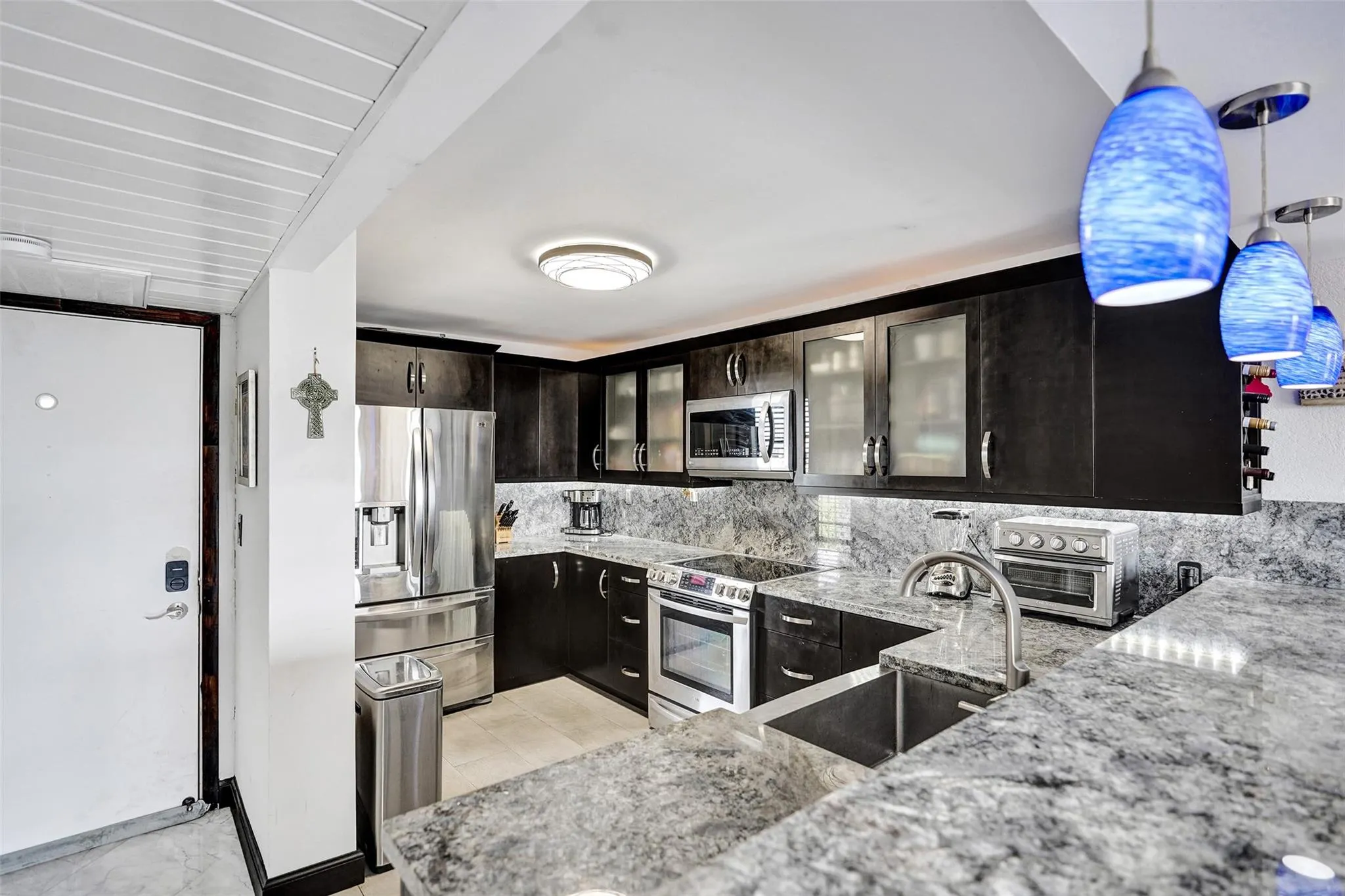 13 Royal Palm Way, #5050