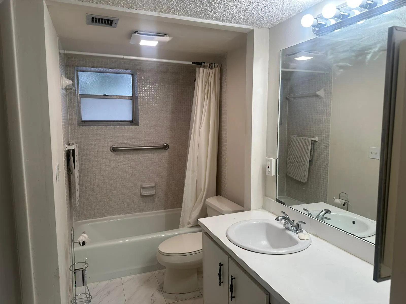 3100 Holiday Springs Blvd, #210