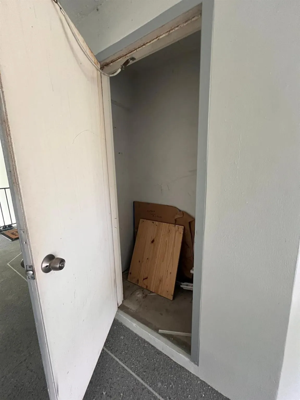 1009 Green Pine Blvd, #H3