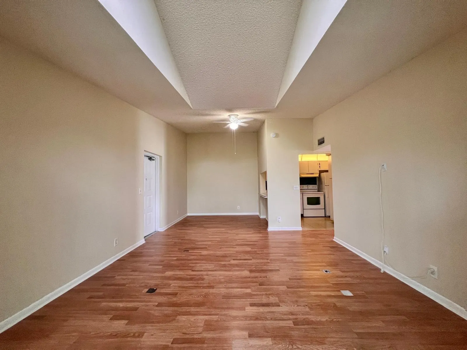 1009 Green Pine Blvd, #H3