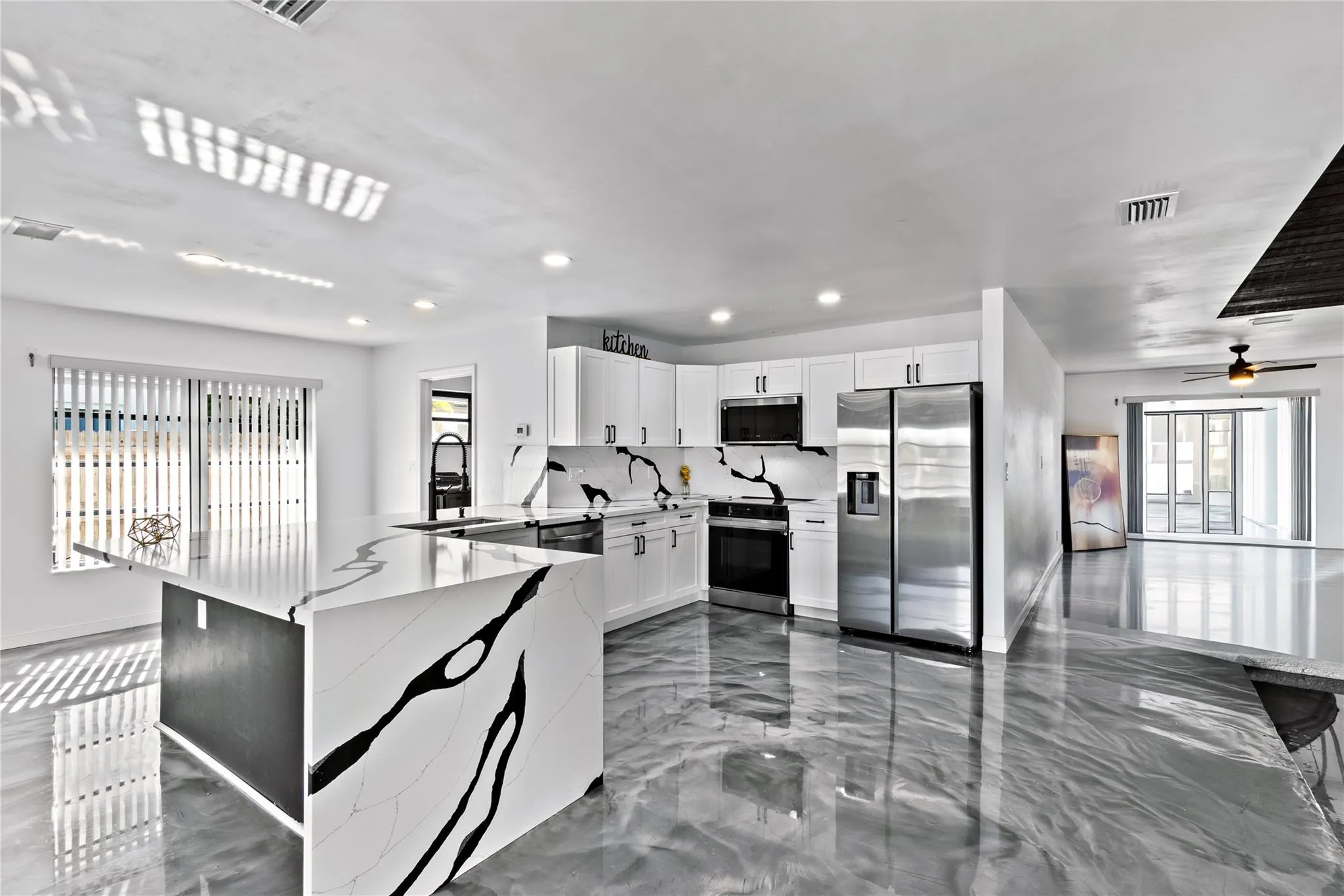 1921 NW 40th Ct