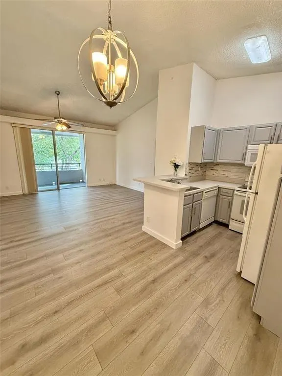 741 Lyons Rd, #17207