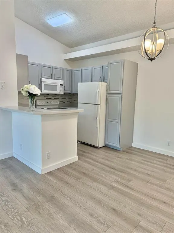 741 Lyons Rd, #17207