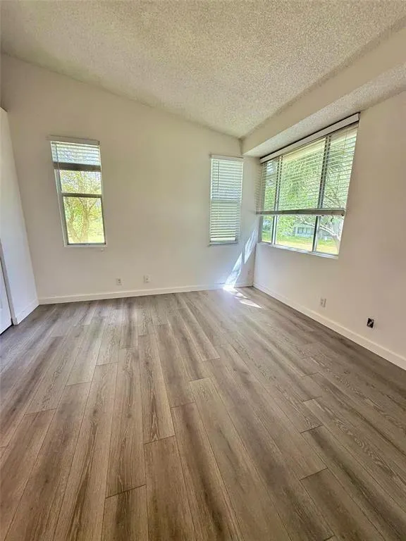741 Lyons Rd, #17207