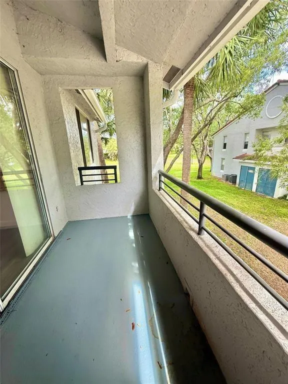 741 Lyons Rd, #17207