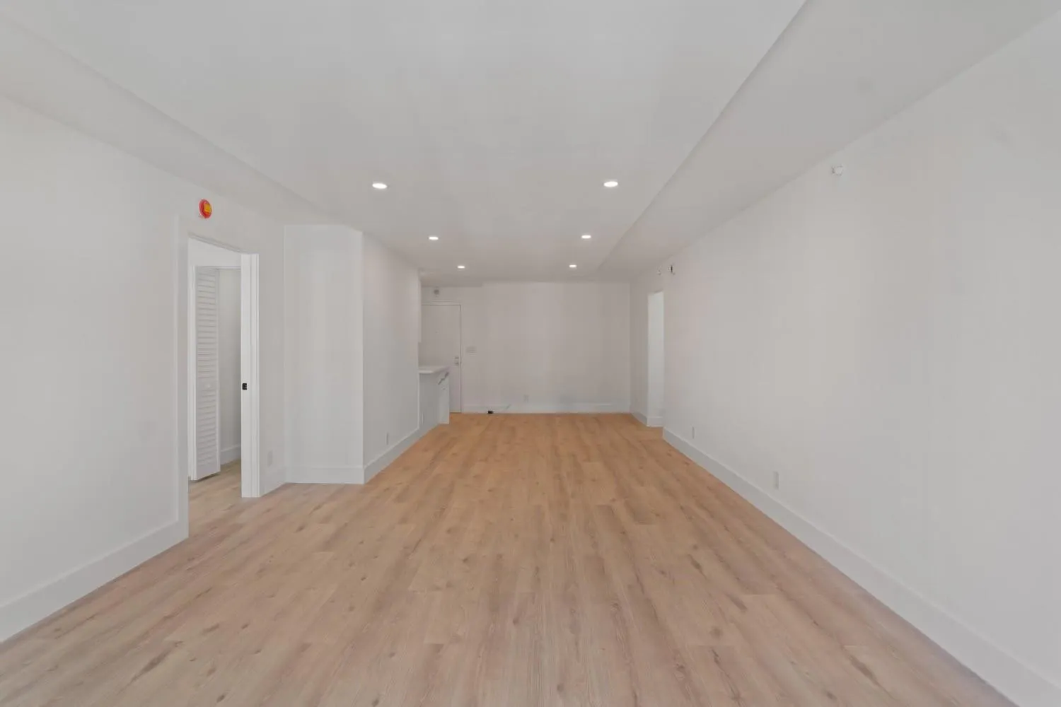 3221 S Ocean Blvd, #806